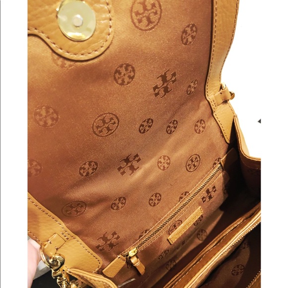 Tory Burch Landon Off Today Cross Body Bag - Picture 7 of 7